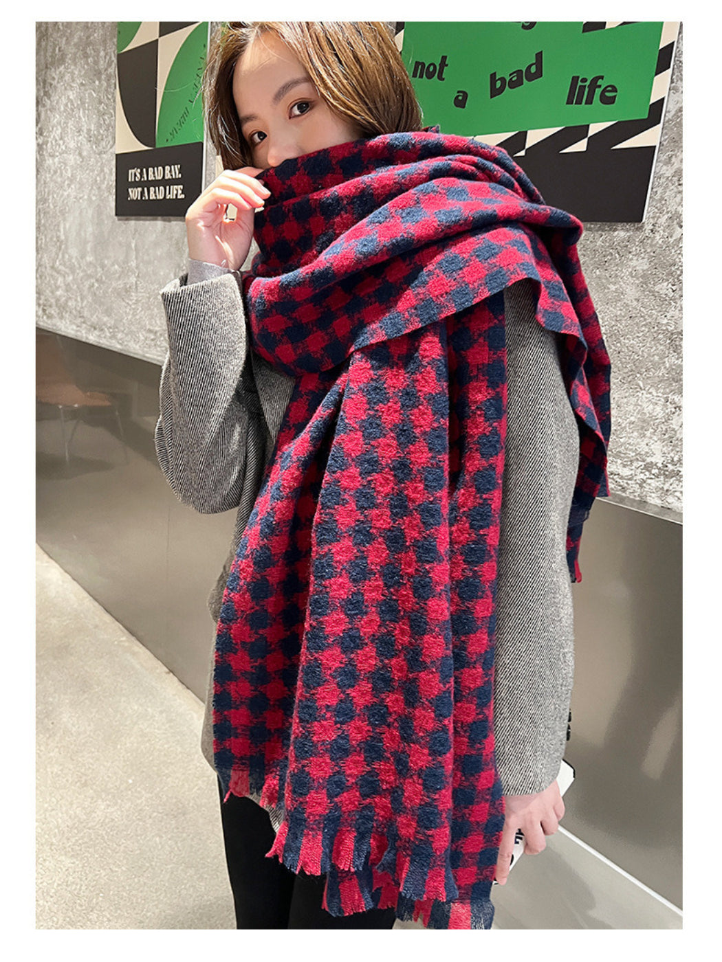 Scarvii - Classic Houndstooth Fringe Scarf