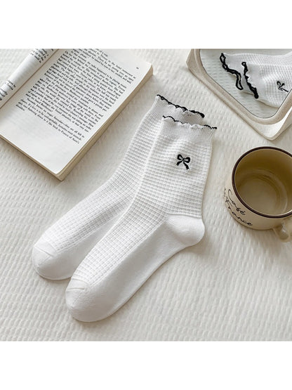 Rufia - Embroidered Bow Waffle Crew Socks product image 5