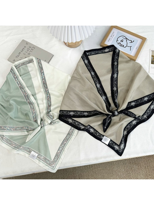 Scarvii - Retro Panel Print Decorative Triangle Scarf