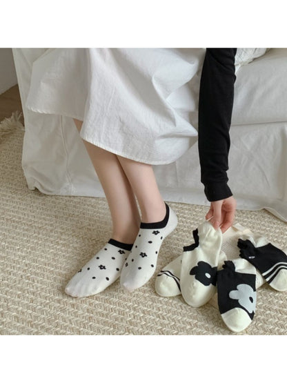 Rufia - Daisy Pattern Low Cut Socks product image 3