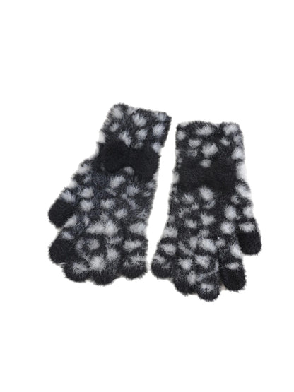 Gloving - Fuzzy Leopard Print Gloves