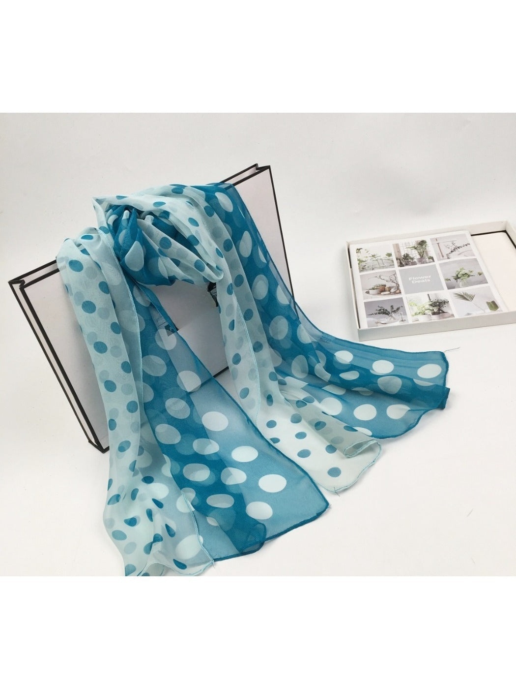 Scarvii - Dot Scarf - Lightweight & Versatile