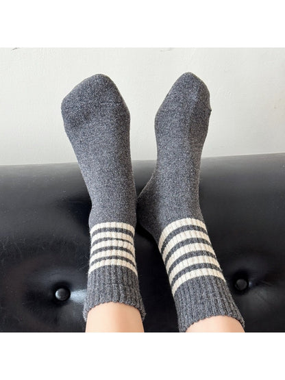 Rufia - Cozy Striped Mid-Calf Winter Socks