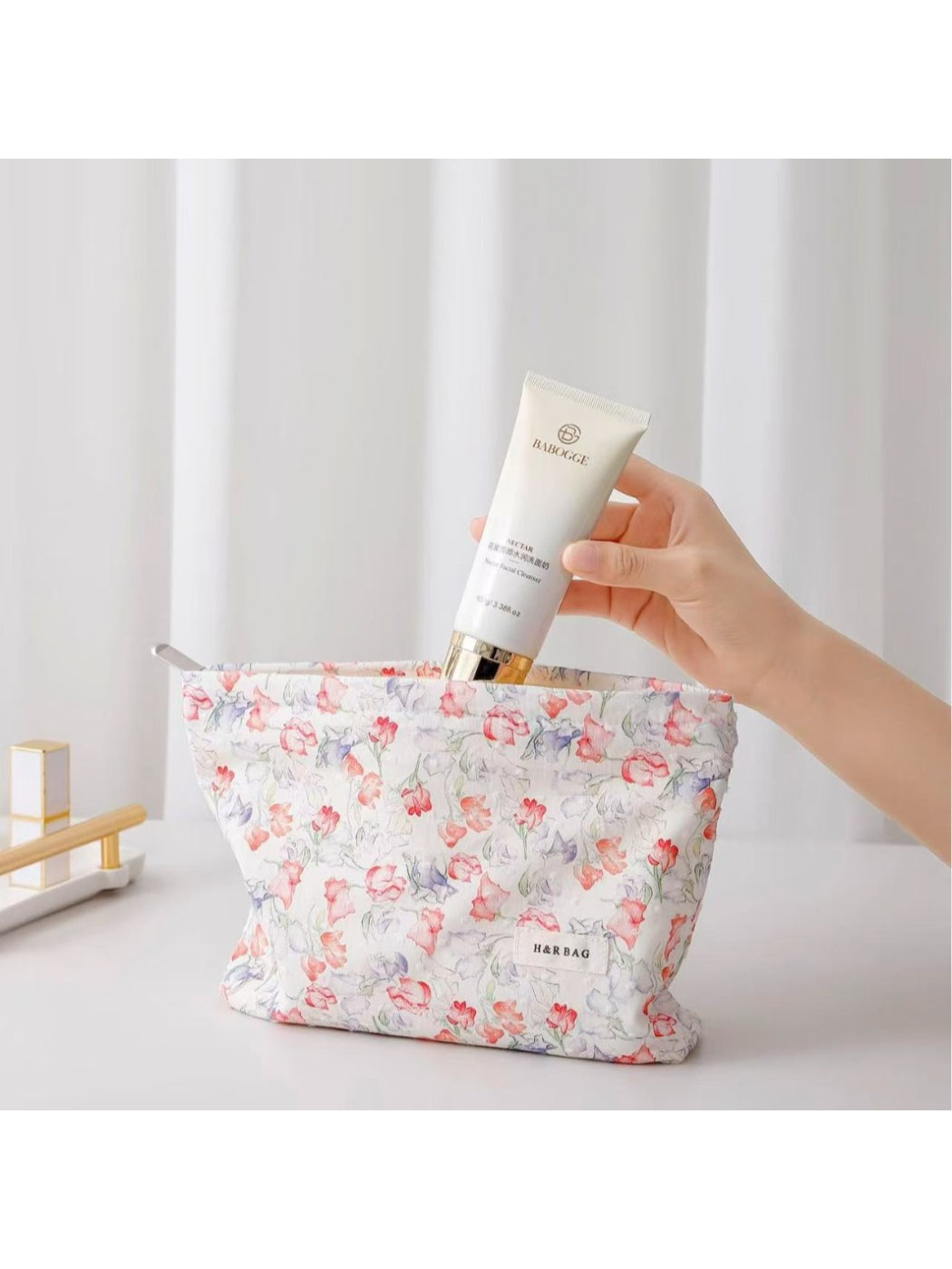 Cosbai - Romantic Floral Cosmetic Bag