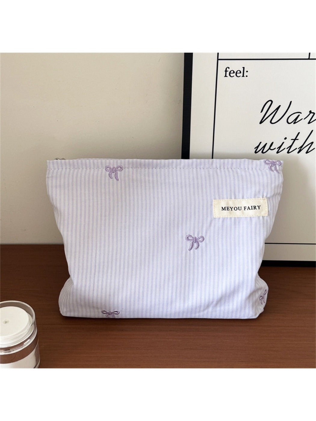 Cosbai - Simple Makeup Pouch with Bow Print
