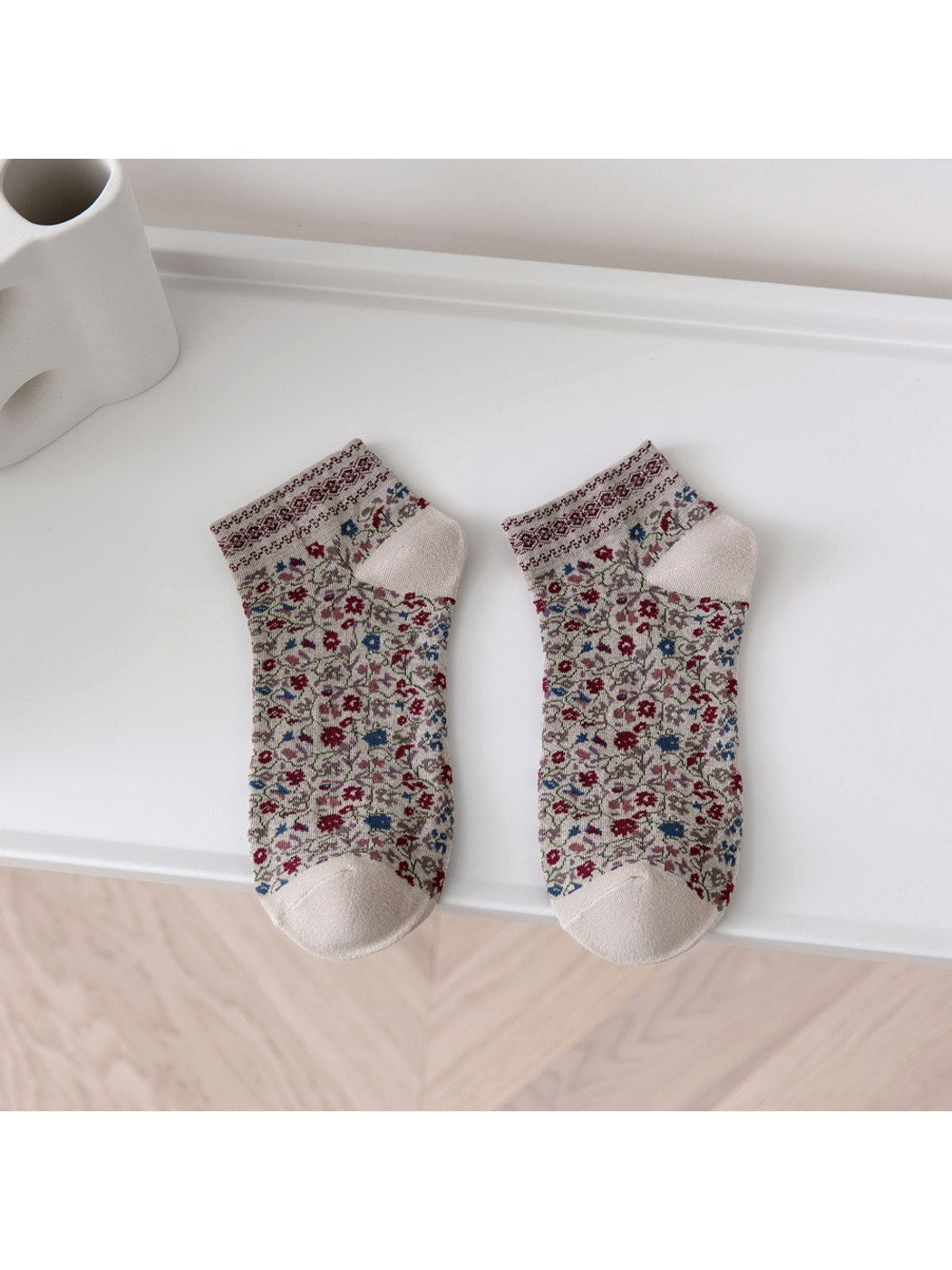 Rufia - Floral Pattern Women's Ankle Socks