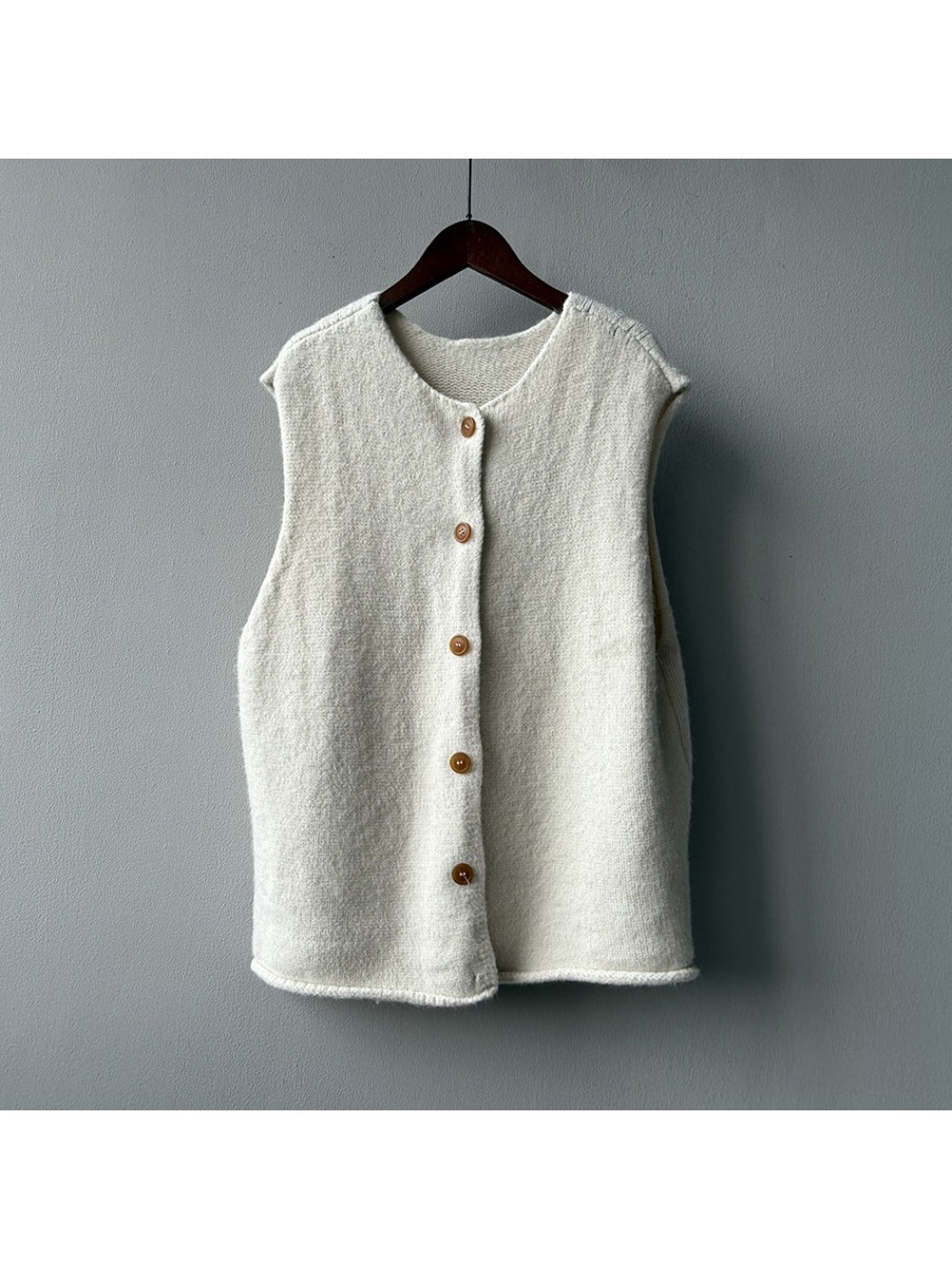 Crosa - Loose and Simple Classic Knit Vest for Women