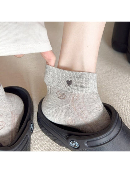 Rufia - Women's Simple Heart Accent Ankle Socks