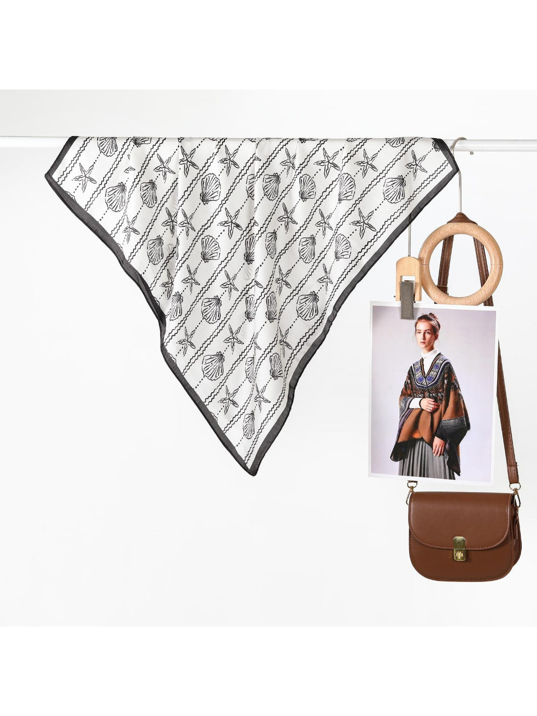 Scarvii - Seashell Starfish Square Scarf