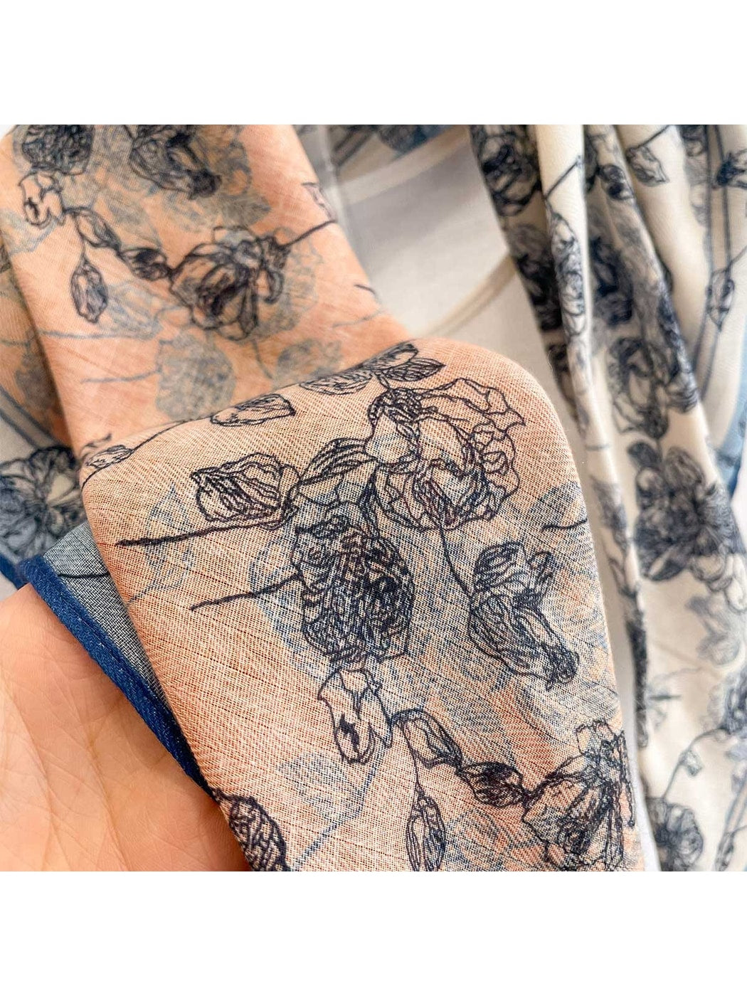 Scarvii - Dramatic Colorblock Floral Print Square Scarf
