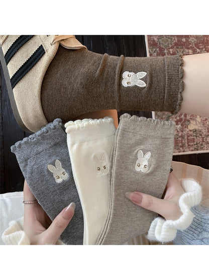 Rufia - Ruffle Trim Rabbit Detail Casual Crew Socks