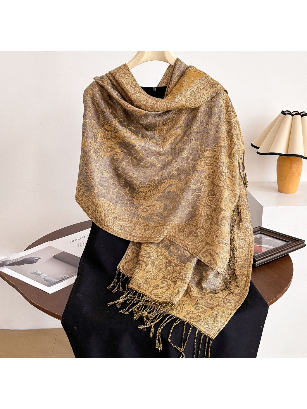 Scarvii - Vintage Paisley Print Fringe Scarf