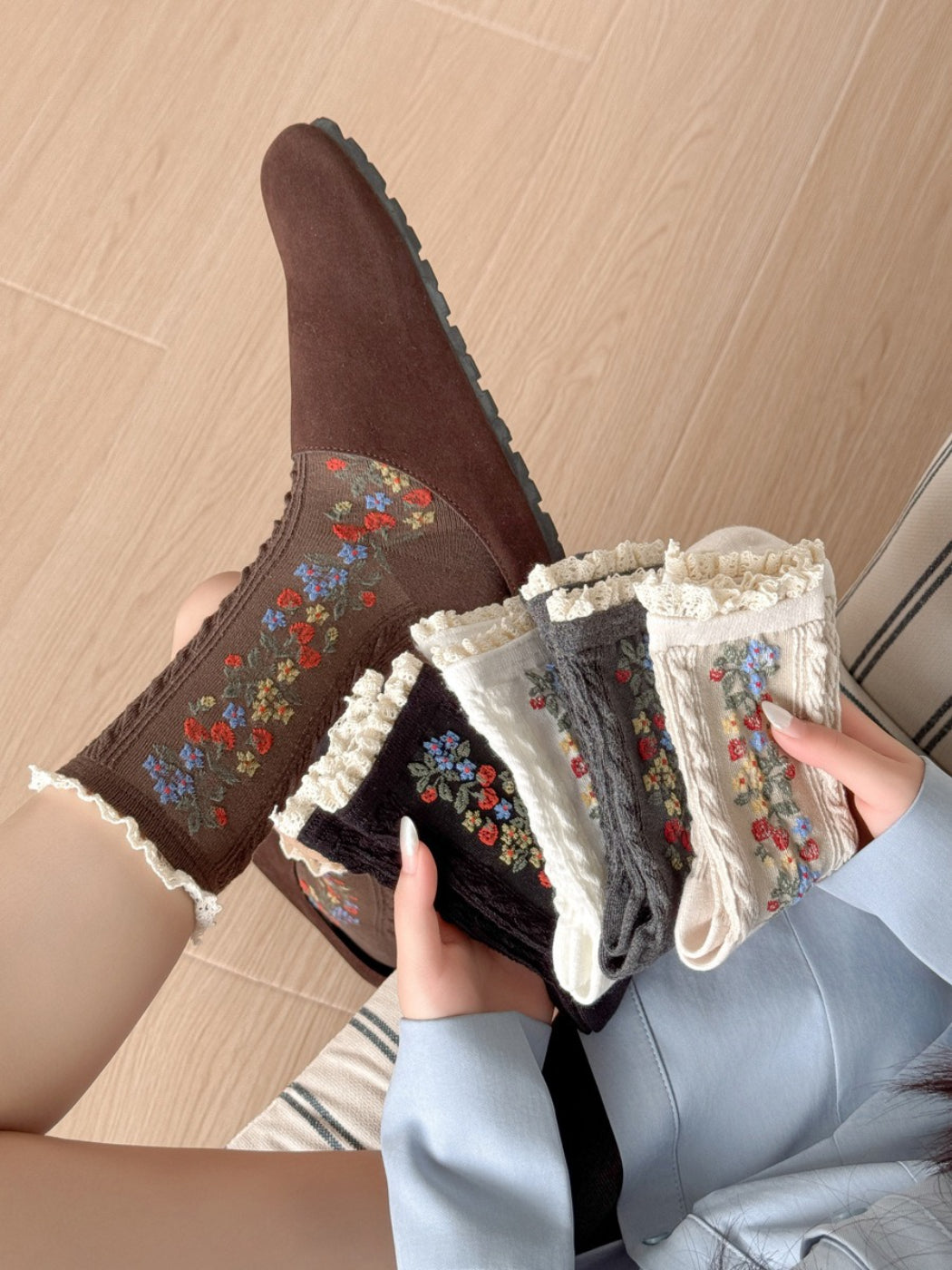 Rufia - Garden Trail Embroidered Crew Socks
