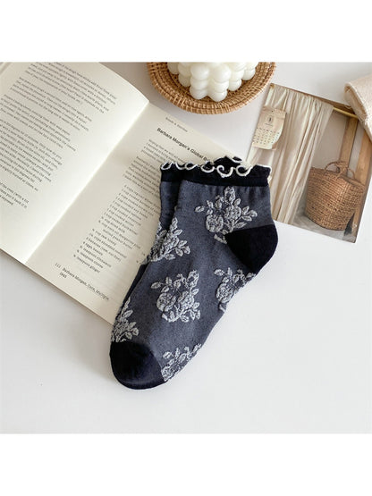 Rufia - Muted Floral Ruffle Trim Ankle Socks