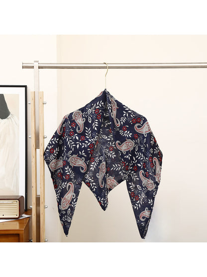 Scarvii - Vintage Paisley Pattern Triangle Scarf