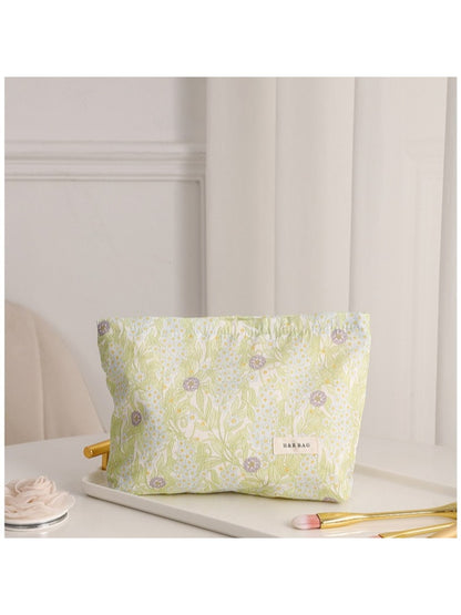 Cosbai - Floral Daily Beauty Storage Bag