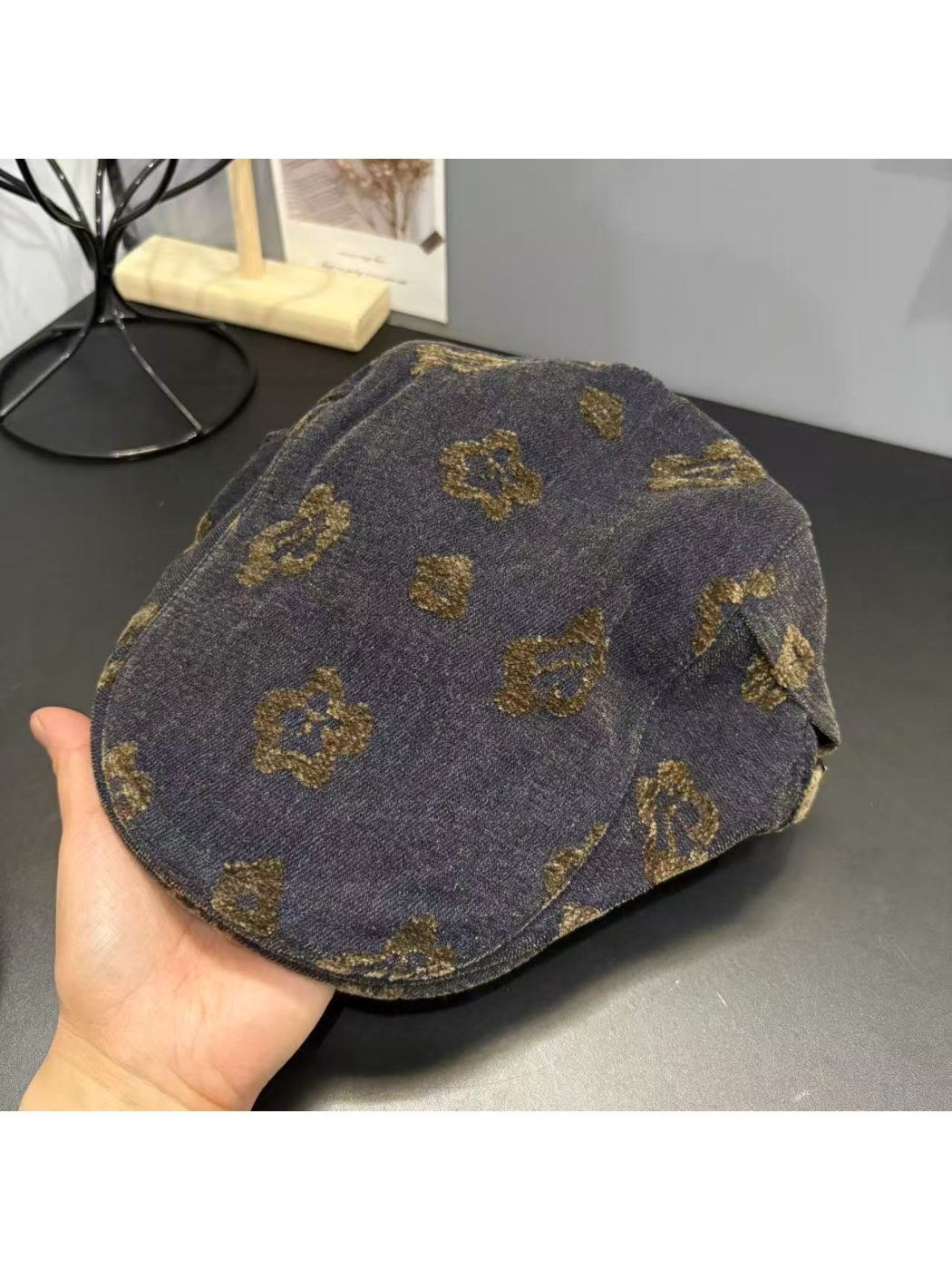 Haila - Vintage Ditsy Floral Newsboy Cap