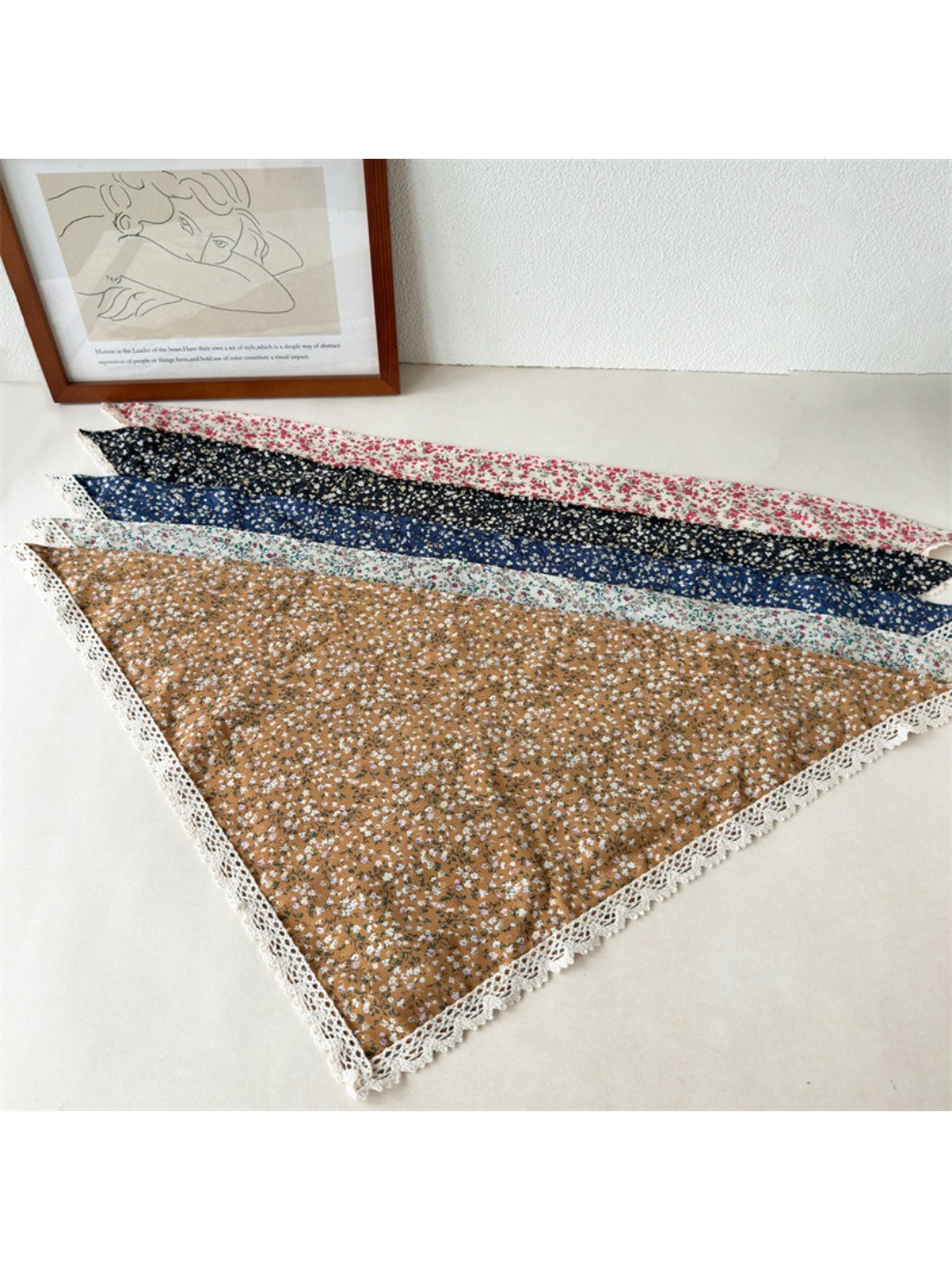 Scarvii - Ditsy Floral Lace Trim Triangle Scarf