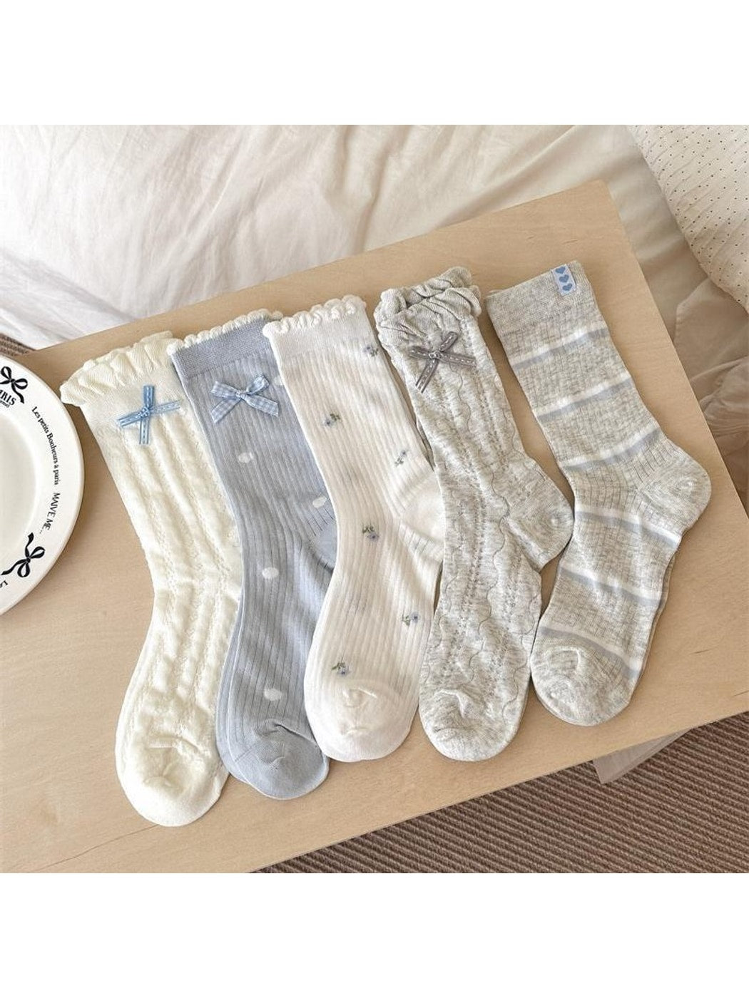 Rufia - Elegant Bow Ruffle Ribbed Crew Socks