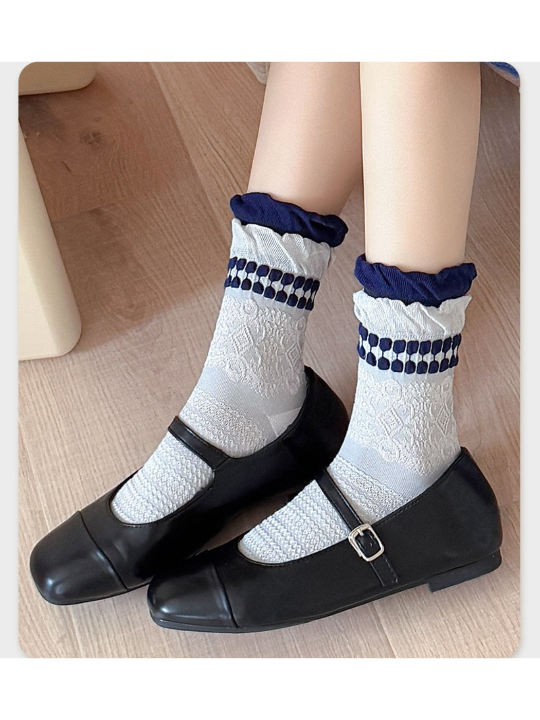 Rufia - Crafted Texture Crew Socks