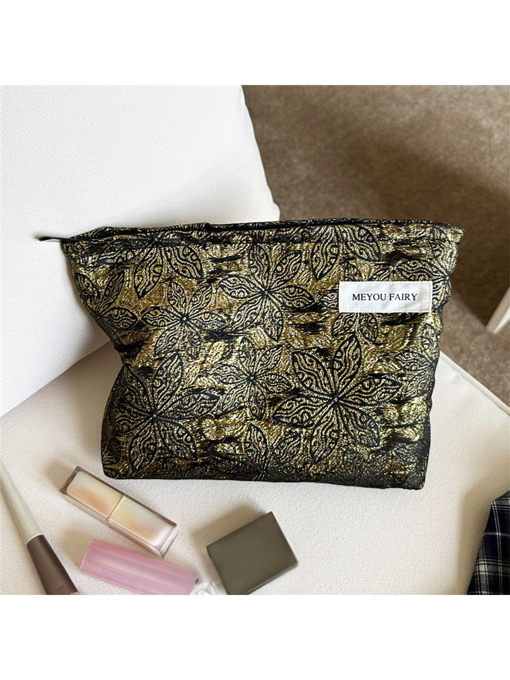 Cosbai - Elegant Floral Zippered Cosmetic Bag