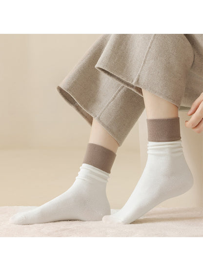 Rufia - Neutral Two-tone Color Block Crew Socks