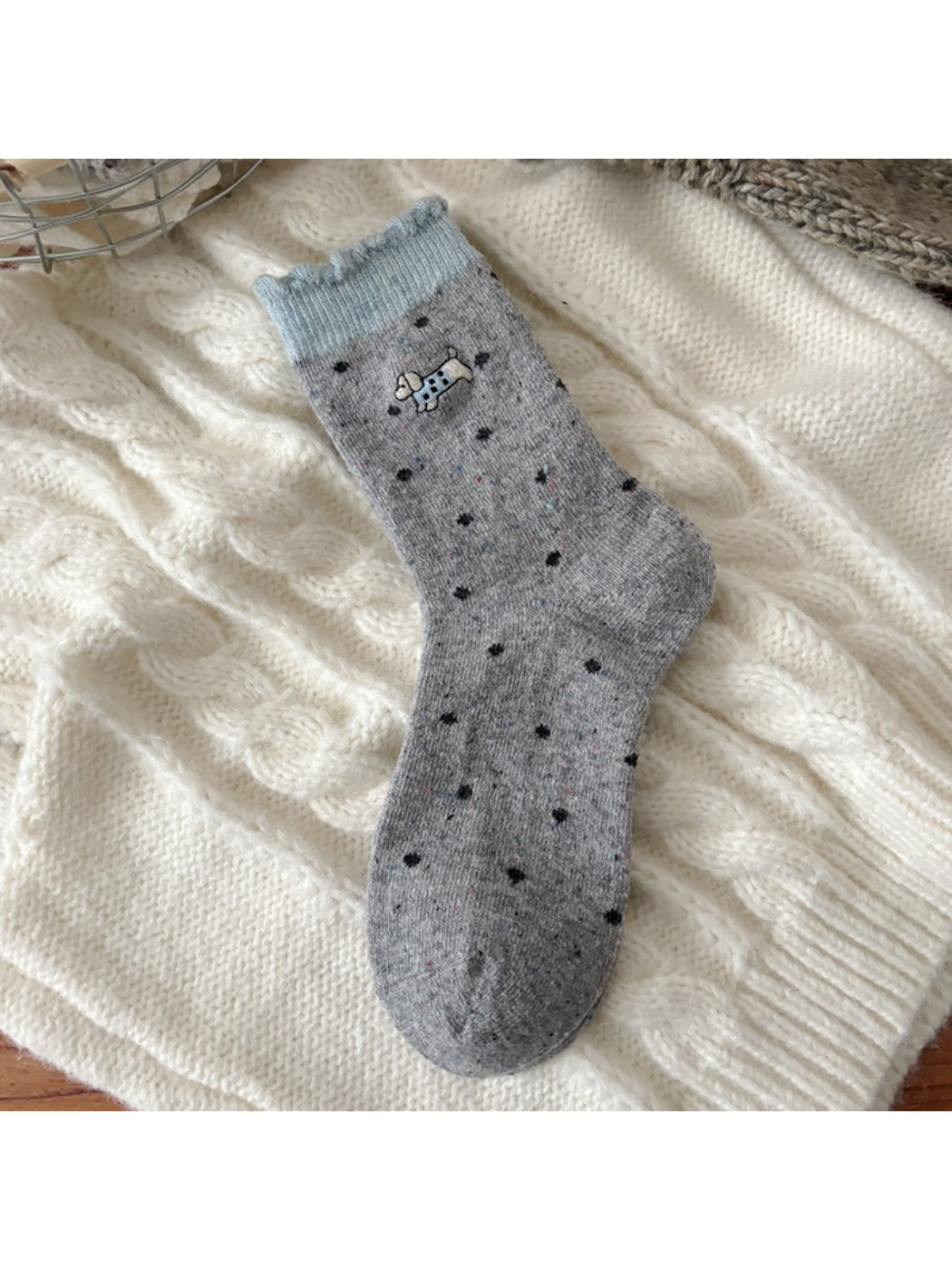 Rufia - Cute Puppy Embroidered Dot Crew Socks
