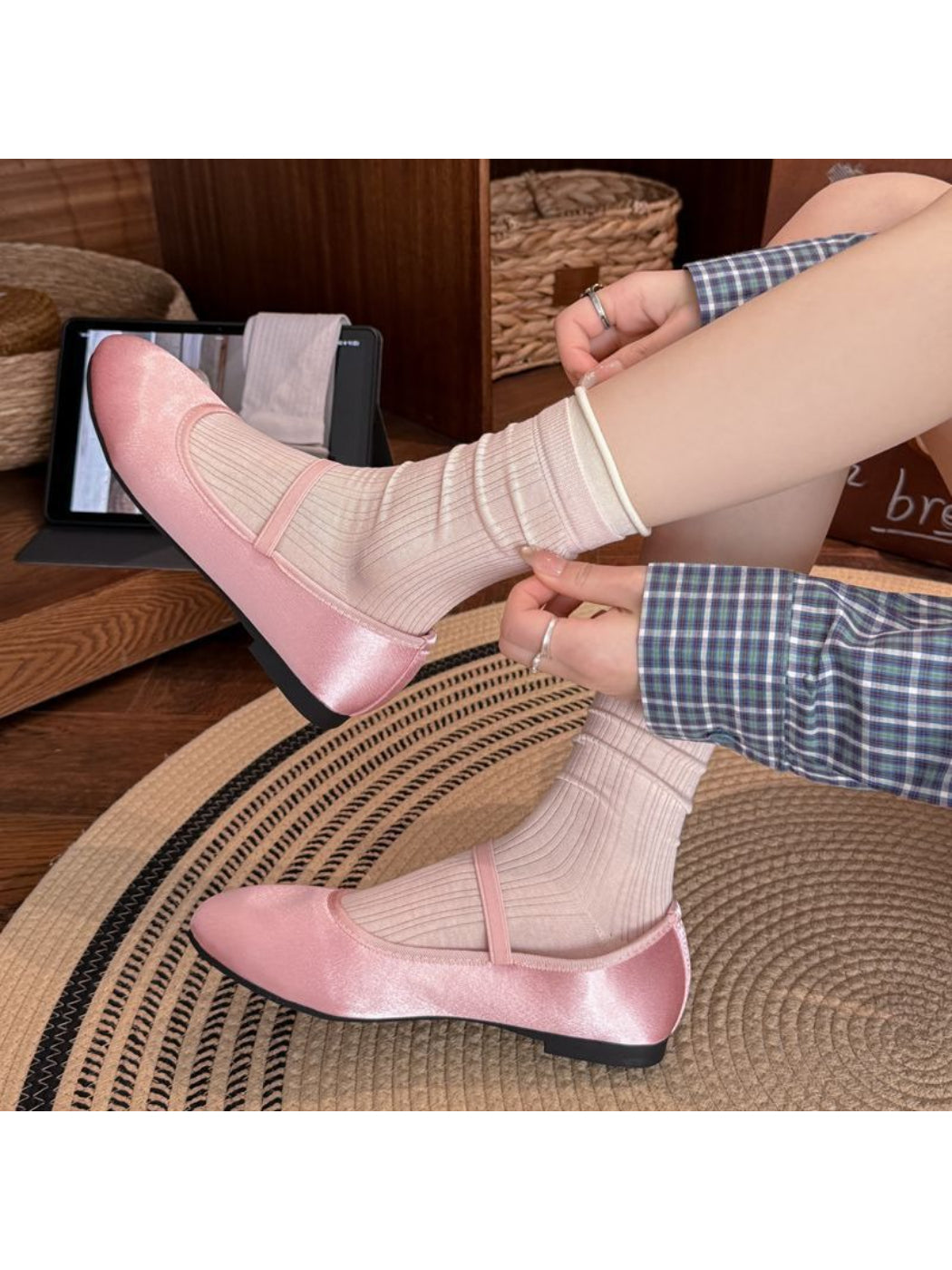 Model wearing Rufia solid rib texture socks with casual shoes
