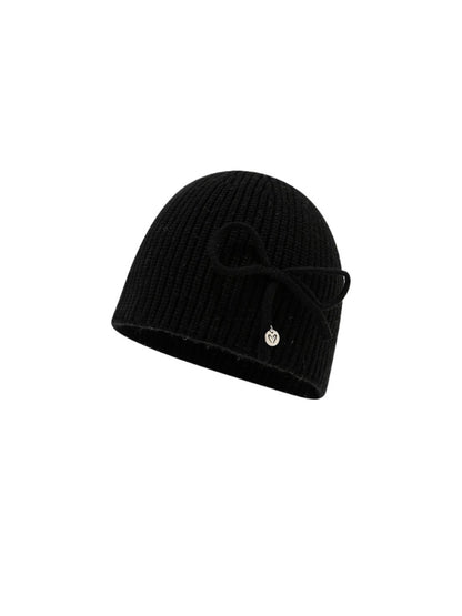 Haila – Knitted Beanie with Bow