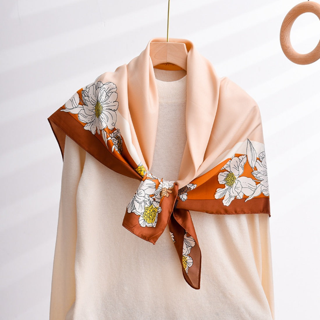 Scarvii - Floral Pattern Square Scarf