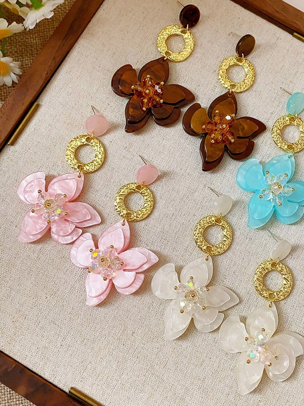 Earwish - Elegant Flower Earrings