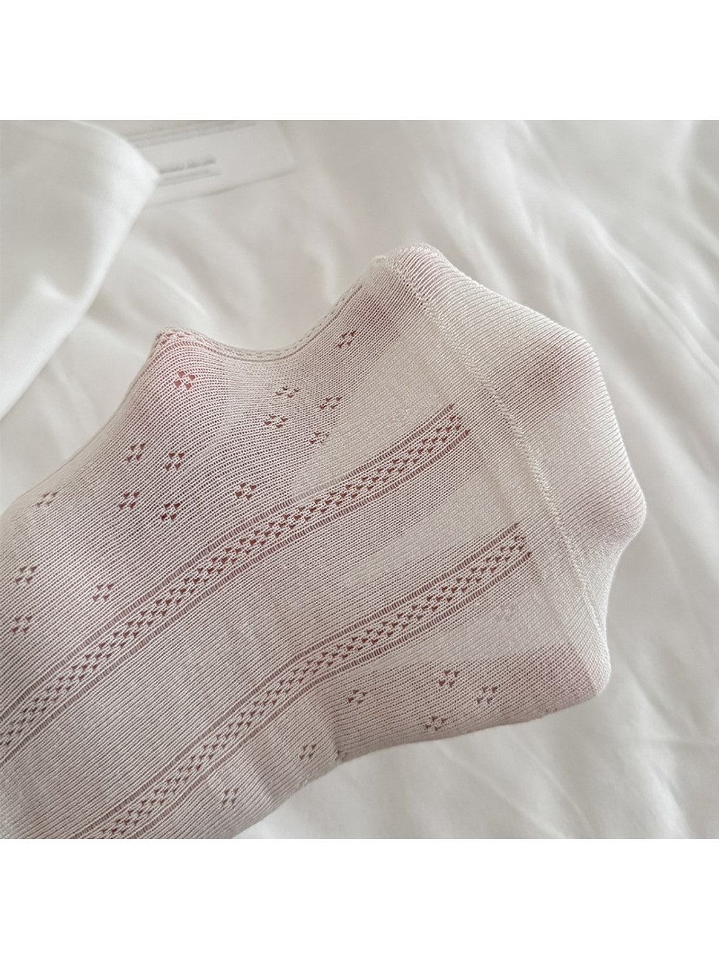 Rufia - Simple Pattern Openwork Crew Socks