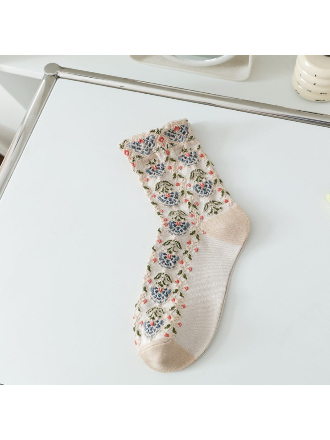 Rufia - Raised Floral Texture Crew Socks