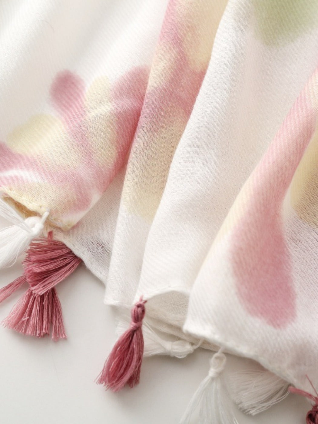 Scarvii - Elegant Floral Print Scarf & Shawl