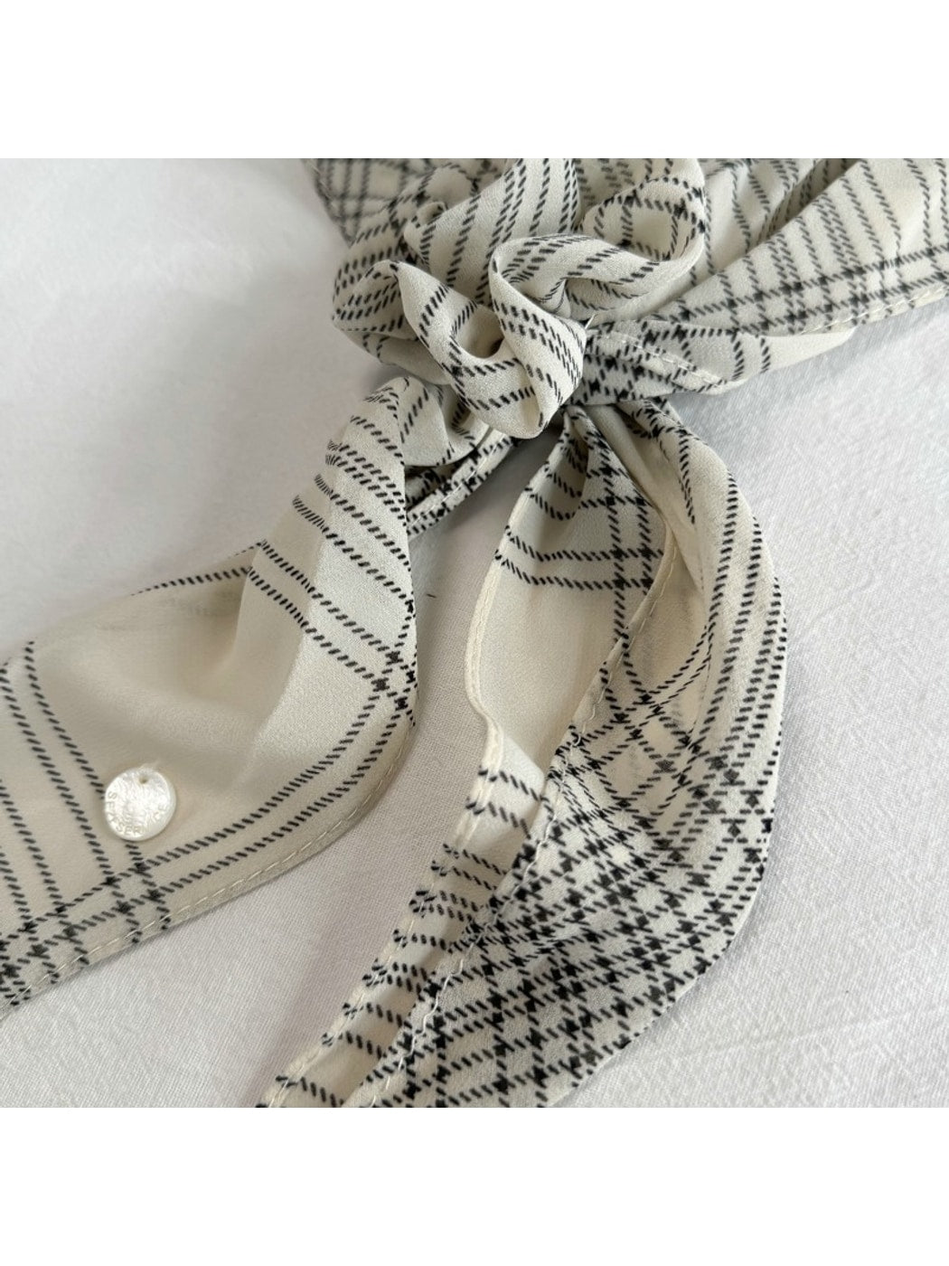 Scarvii - Floral Print Simple Style Scarf
