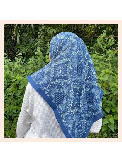 Scarvii - Ethnic Paisley Scarf - Versatile & Stylish