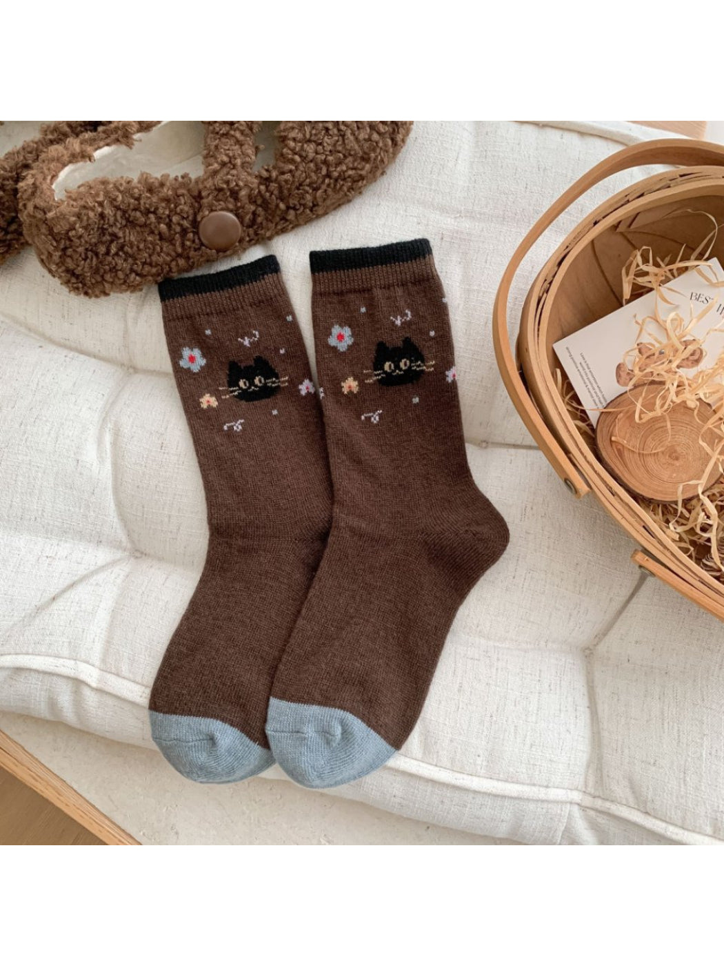 Rufia - Cat and Floral Knit Crew Socks