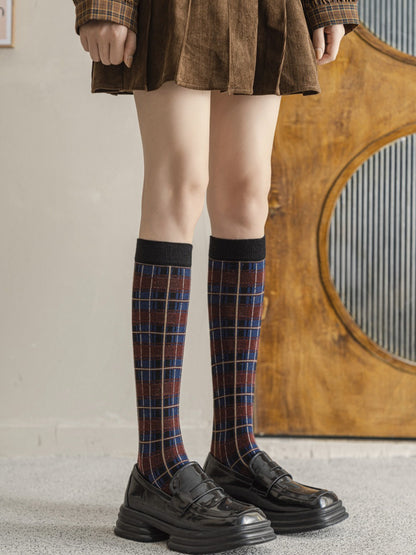 Rufia - Retro Plaid Knee High Socks