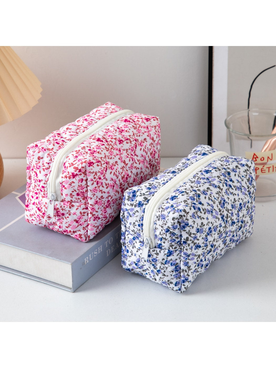 Cosbai - Fresh Floral Cosmetic Storage Zipper Bag
