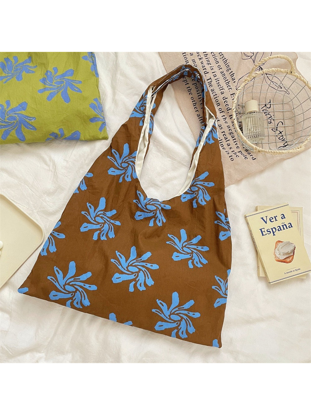 Cosbai - Soft Printed Everyday Shoulder Bag