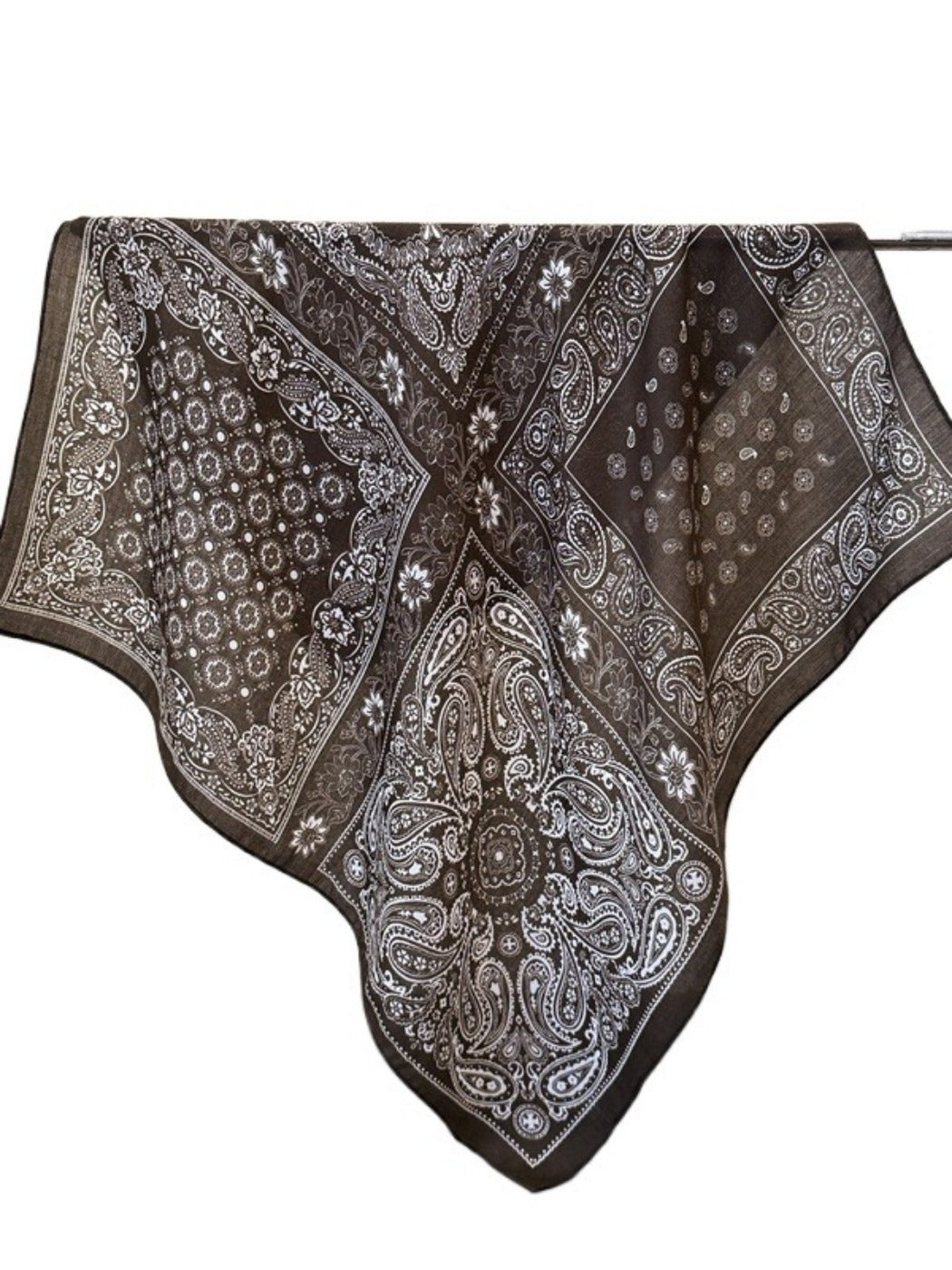 Scarvii - Paisley Print Square Scarf - Vintage & Boho