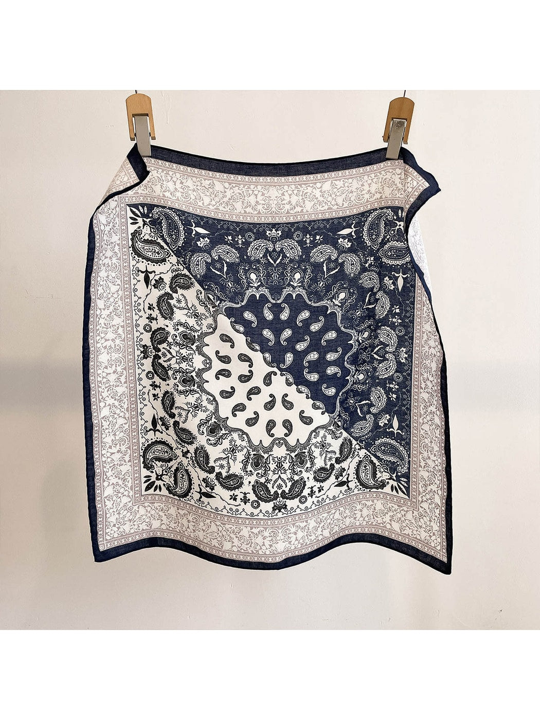 Scarvii - Colorblock Paisley Print Boho Style Square Scarf