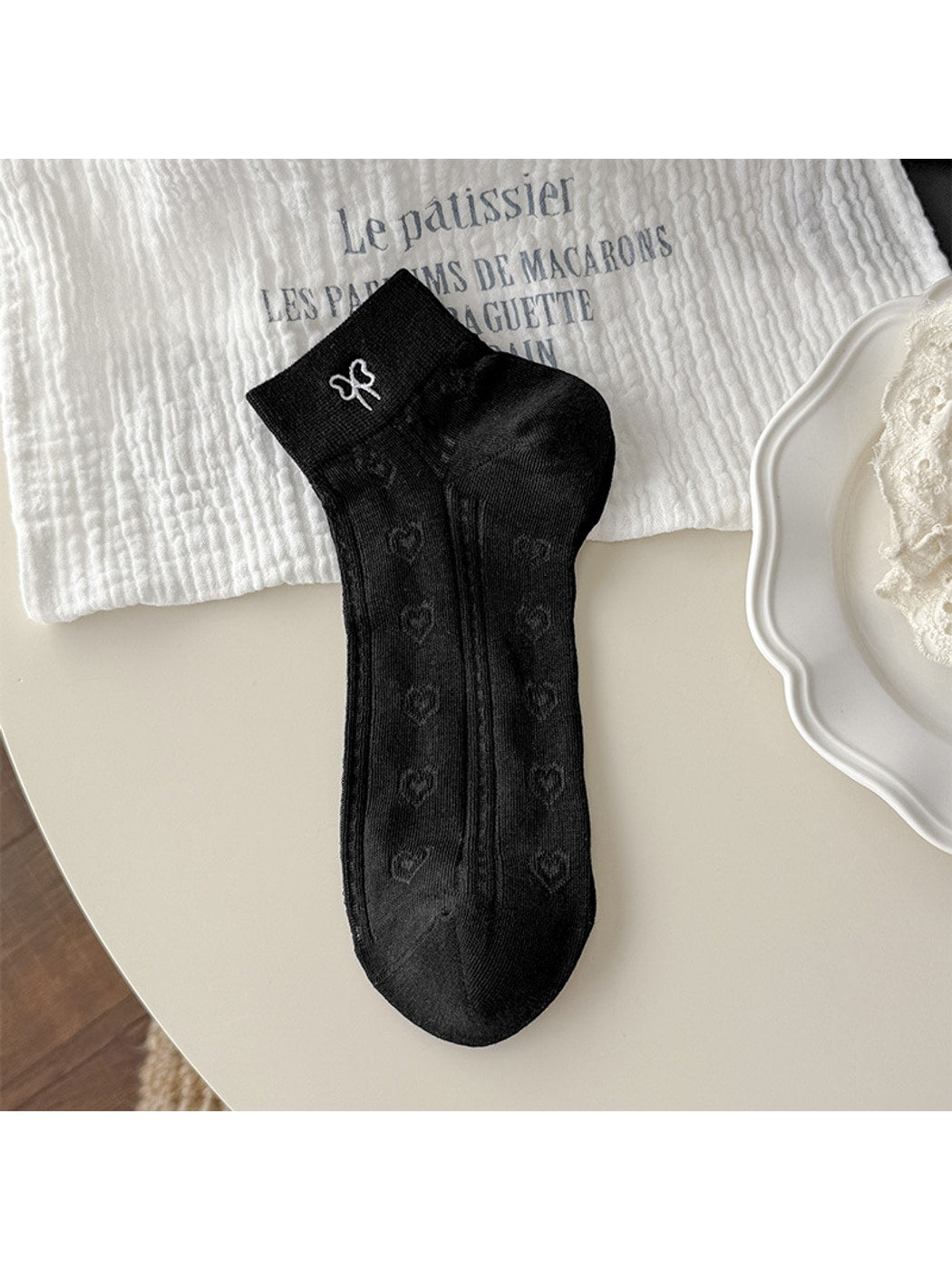 Rufia - Openwork Heart Motif Ankle Socks