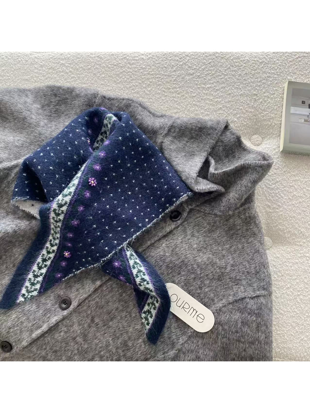Scarvii - Floral Border Triangle Knit Scarf
