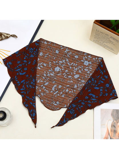 Scarvii - Vintage Fall Botanical Triangle Bandana