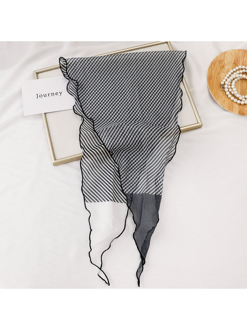 Scarvii - Fashion Print Diamond Shaped Scarf