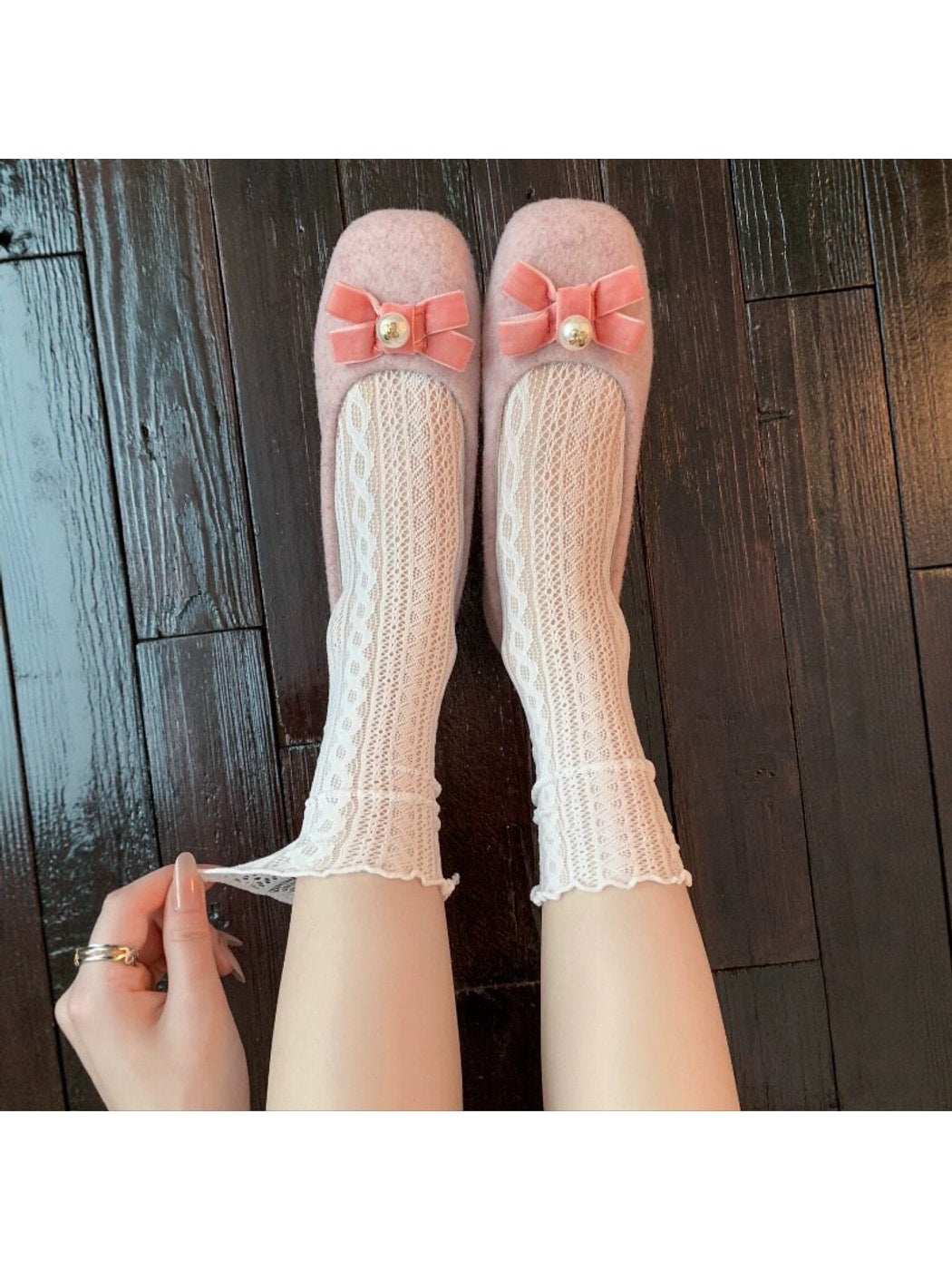 Rufia - Muted Cable Lace Ruffle Crew Socks