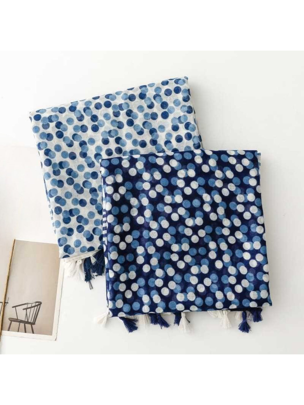 Scarvii - Refined Dot Pattern Everyday Scarf