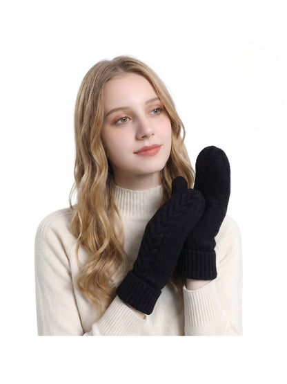 Gloving - Cable Knit Winter Mittens