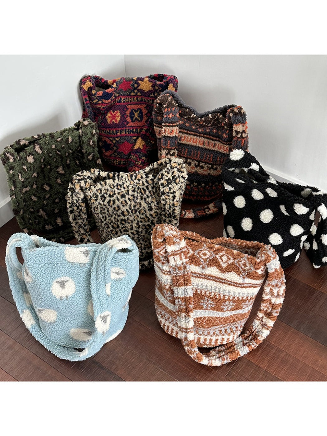 Cosbai - Retro Leopard Print Crossbody Bag
